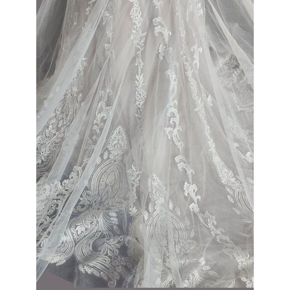 Ivory/Cappuccino Lace Applique Fit and Flare  Wedding  Gown - Mori Lee - Picture 12 of 16